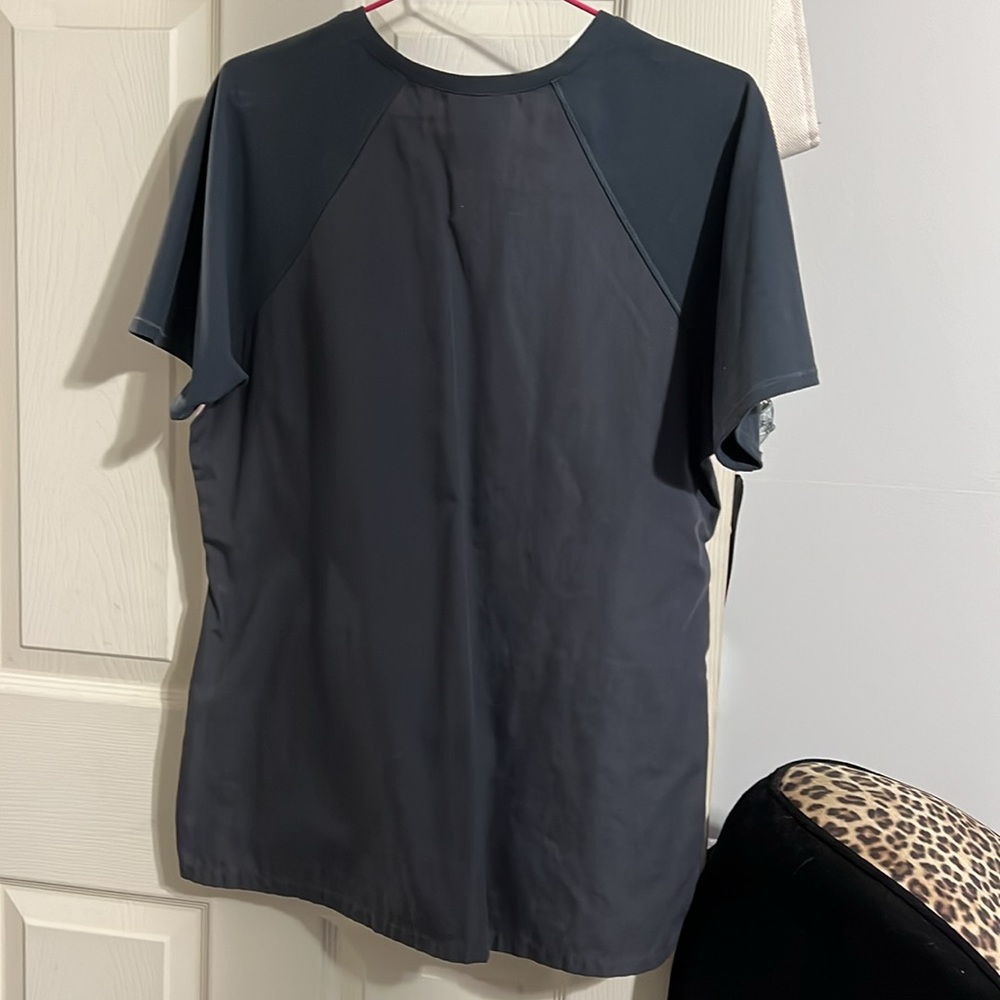 Cherokee scrub top - Picture 6 of 7